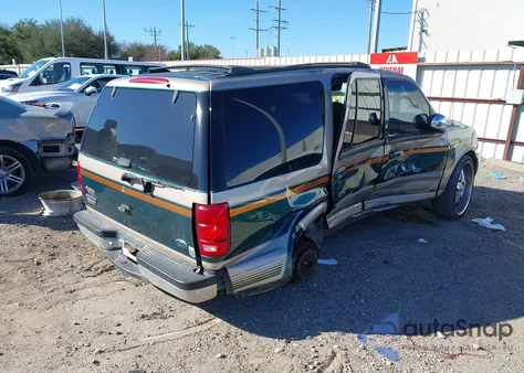 1999 Ford Expedition Eddie Bauer/Xlt z USA, uszkodzony, nr VIN 1FMRU17LXXLA10461